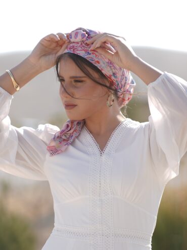 Triangle or square scarf with a bohemian print