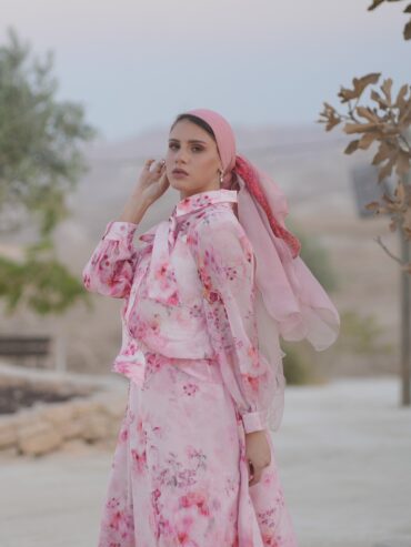 "Taltalim" pink scrunchie (The scarf is not included)